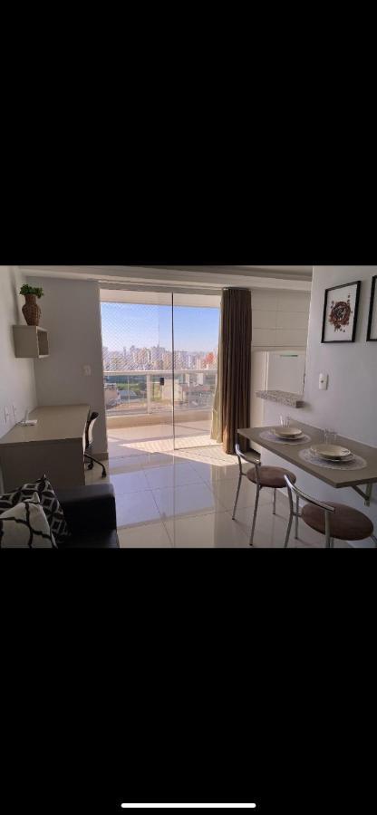 Gyn Temporada! Flat Proximo Ao Parque Vaca Brava! Appartement Goiânia Buitenkant foto